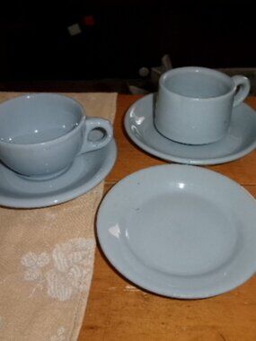 The American Diner Syracuse China Blue Lune 5 pc 2 cup 2 saucer pie plate